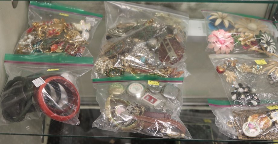 Image for Gallery Auction with Single Owner Brand Name Items, Tools, Motorcycles, Motorcycle Parts, Taigen Tanks and More: 3-28-19