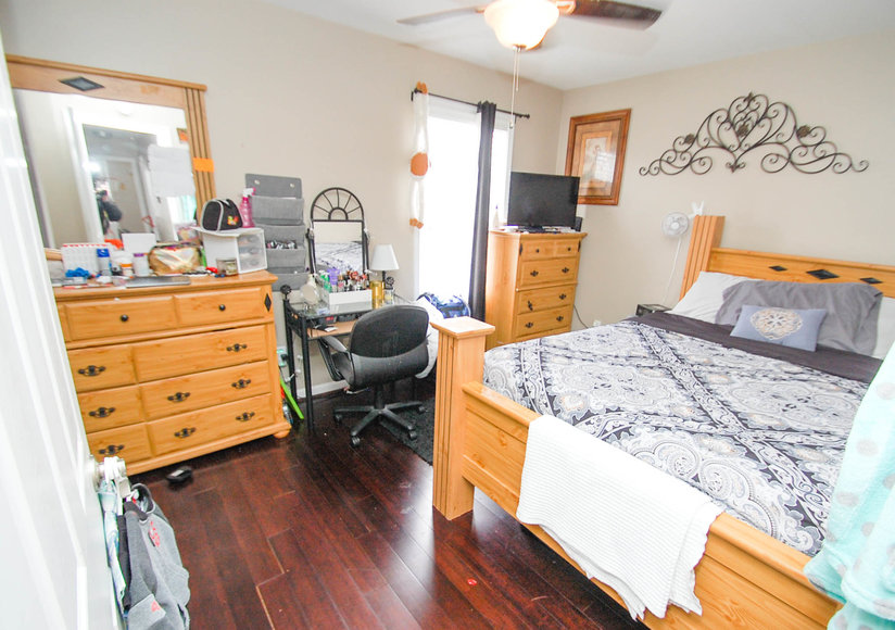 Image for Absolute Real Estate Auction- 3 BR, 1.5 Bath Home Built in 2006, 40203