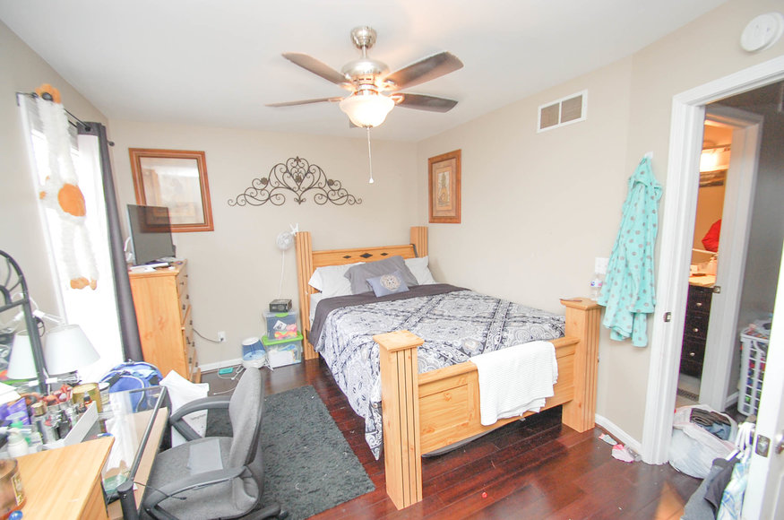 Image for Absolute Real Estate Auction- 3 BR, 1.5 Bath Home Built in 2006, 40203