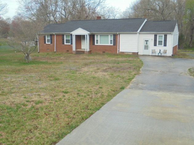 Image for REAL ESTATE & ESTATE AUCTION-DECEASED (McLEANSVILLE)