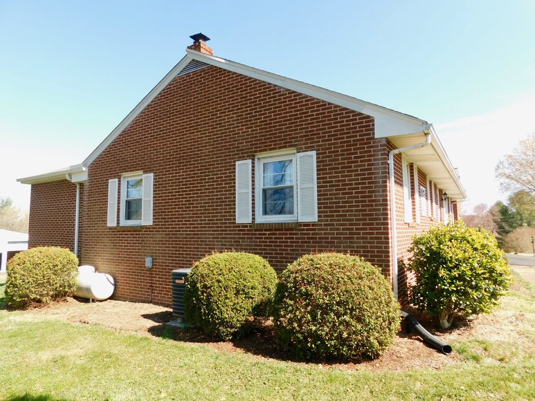 Image for Well built 3 BR/2 BA Brick Home on .83 +/- Acres w/Detached Double Bay Garage/Workshop in Orange County, VA