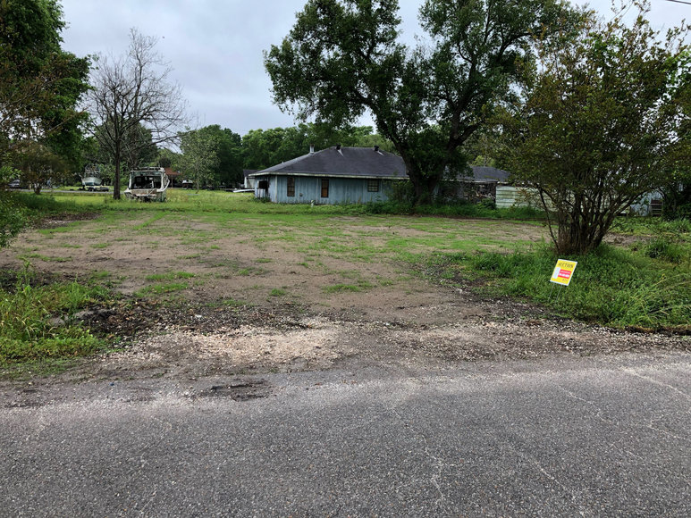 108 Kennedy Dr., Montegut, LA  70377