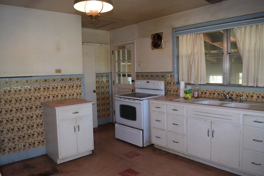 Image for Real Estate Auction - Schwenksville, PA: 5-30-19