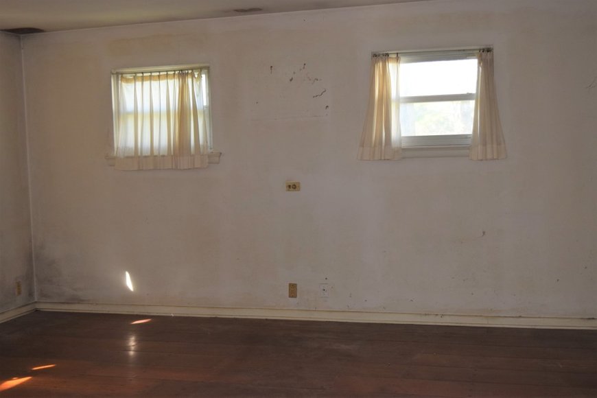 Image for Real Estate Auction - Schwenksville, PA: 5-30-19