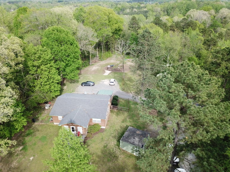 Image for Rustic log cabin on 3 acres