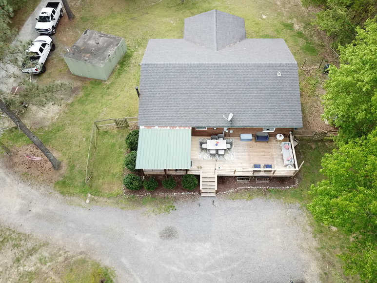 Image for Rustic log cabin on 3 acres