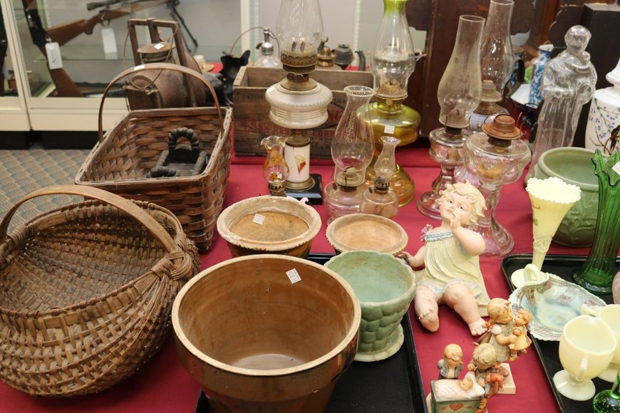 Image for Gallery Auction with Vehicle, Dolls & Doll Parts: 4-25-19