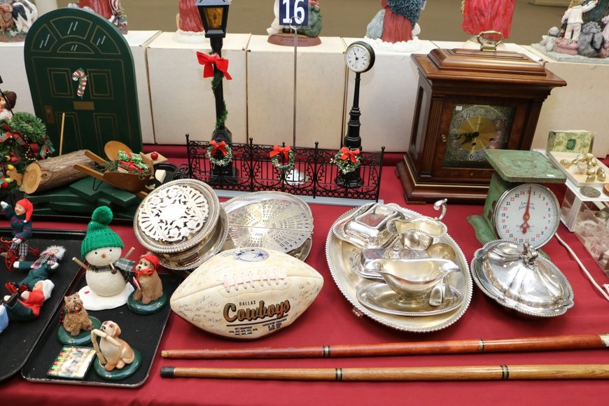 Image for Gallery Auction with Vehicle, Dolls & Doll Parts: 4-25-19