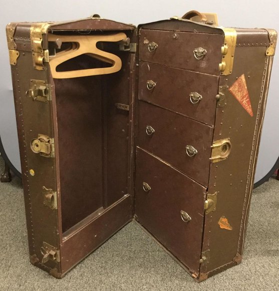 Image for Gallery Auction with Vehicle, Dolls & Doll Parts: 4-25-19