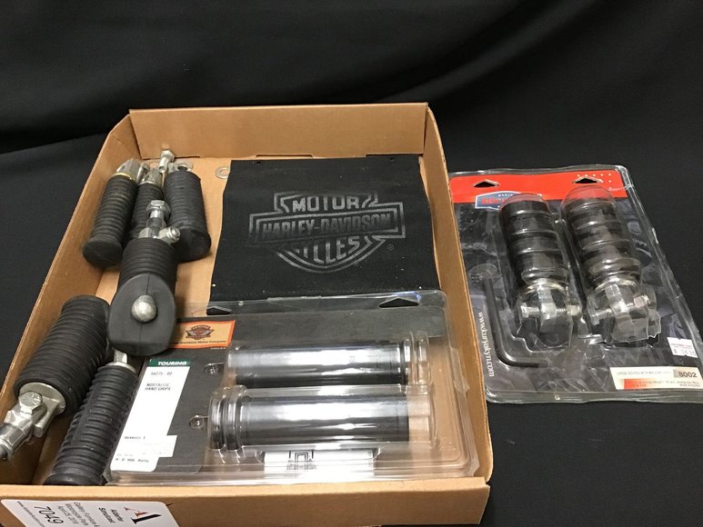 Image for Gallery Auction with Vehicle, Dolls & Doll Parts: 4-25-19