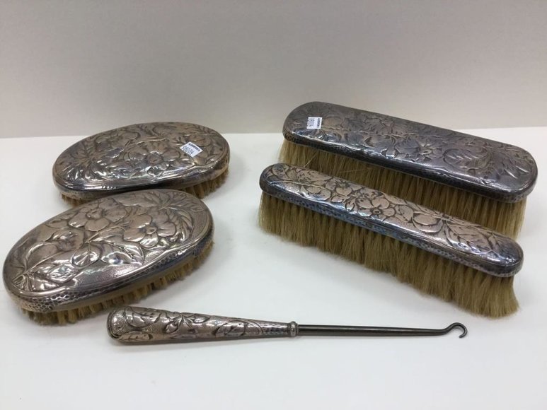 Image for Gallery Auction with Vehicle, Dolls & Doll Parts: 4-25-19