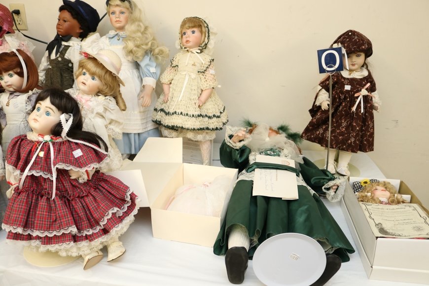 Image for Gallery Auction with Vehicle, Dolls & Doll Parts: 4-25-19