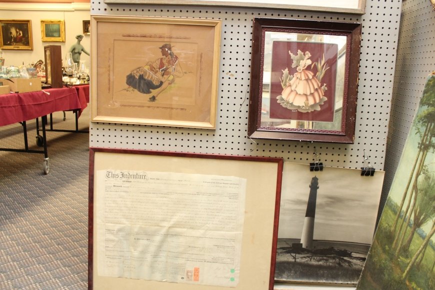 Image for Gallery Auction with Toys, Trucks and Nostalgic Items: 5-9-19