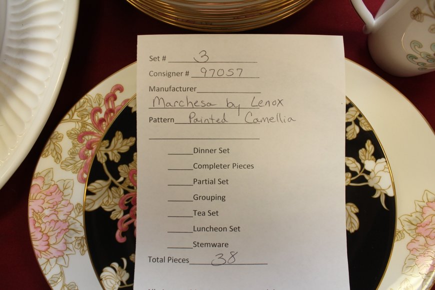 Image for Gallery Auction with Toys, Trucks and Nostalgic Items: 5-9-19