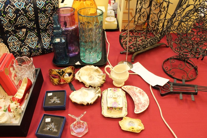 Image for Gallery Auction with Toys, Trucks and Nostalgic Items: 5-9-19