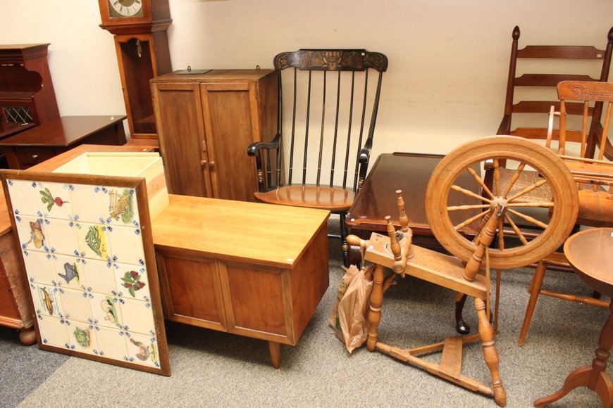 Image for Gallery Auction with Toys, Trucks and Nostalgic Items: 5-9-19