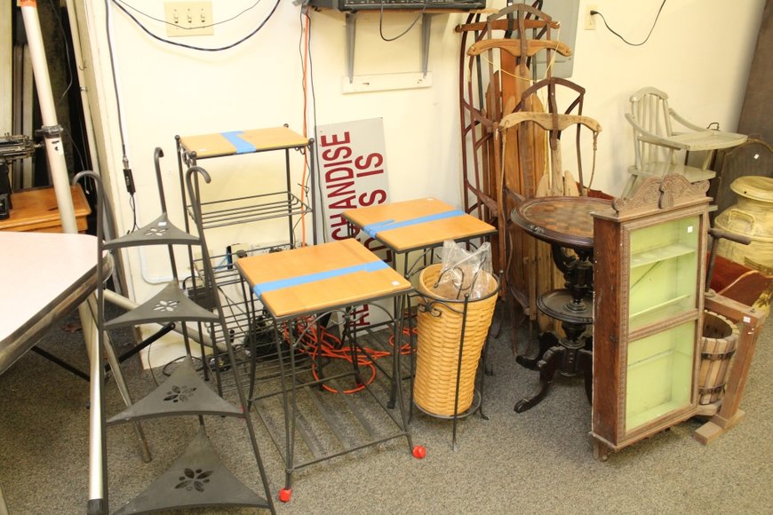 Image for Gallery Auction with Toys, Trucks and Nostalgic Items: 5-9-19