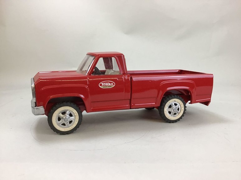 Image for Gallery Auction with Toys, Trucks and Nostalgic Items: 5-9-19