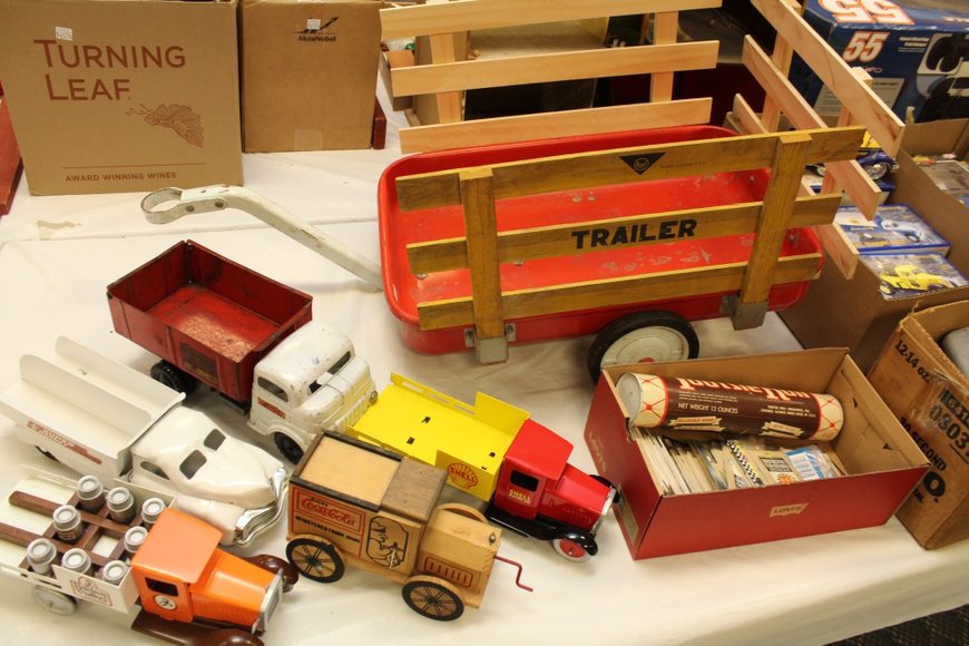 Image for Gallery Auction with Toys, Trucks and Nostalgic Items: 5-9-19