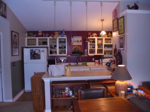 Image for UNDER CONTRACT~REAL ESTATE AUCTION (2/BR 2/BA Upper Level Condo)  