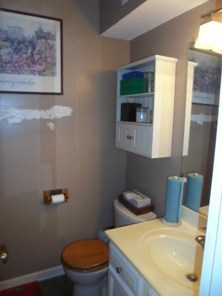 Image for UNDER CONTRACT~REAL ESTATE AUCTION (2/BR 2/BA Upper Level Condo)  