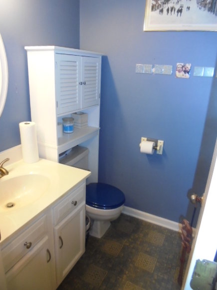 Image for UNDER CONTRACT~REAL ESTATE AUCTION (2/BR 2/BA Upper Level Condo)  