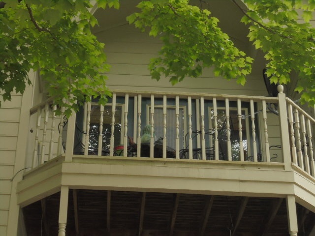 Image for UNDER CONTRACT~REAL ESTATE AUCTION (2/BR 2/BA Upper Level Condo)  