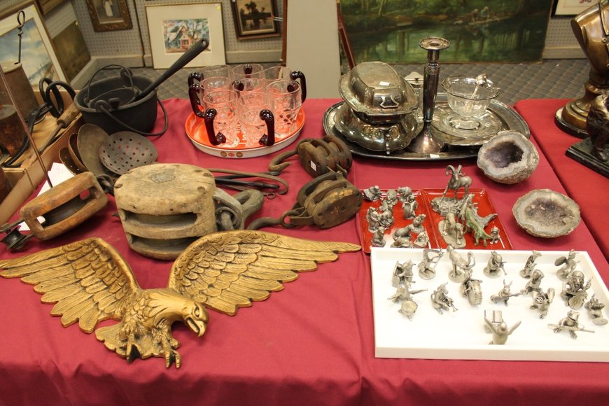 Image for Gallery Auction with Toys, Trucks and Nostalgic Items: 5-9-19