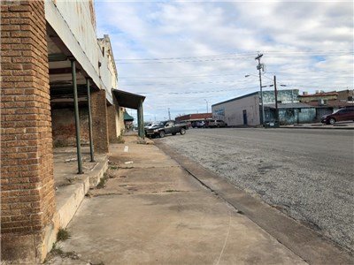Image for 191 South Burleson Street - Giddings 78942, Lee County