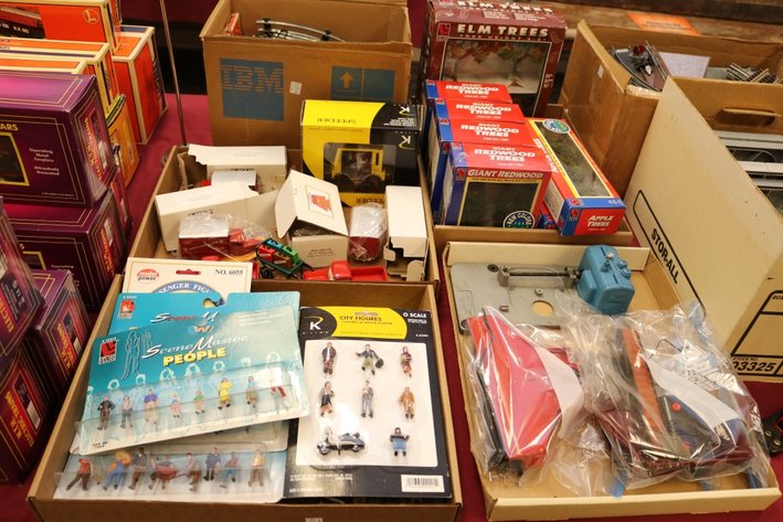 Image for Lionel Trains and Accessories - Offline Lots: 5-16-19