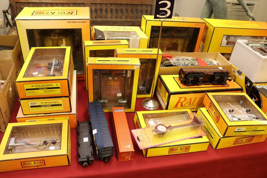 Image for Lionel Trains and Accessories - Offline Lots: 5-16-19