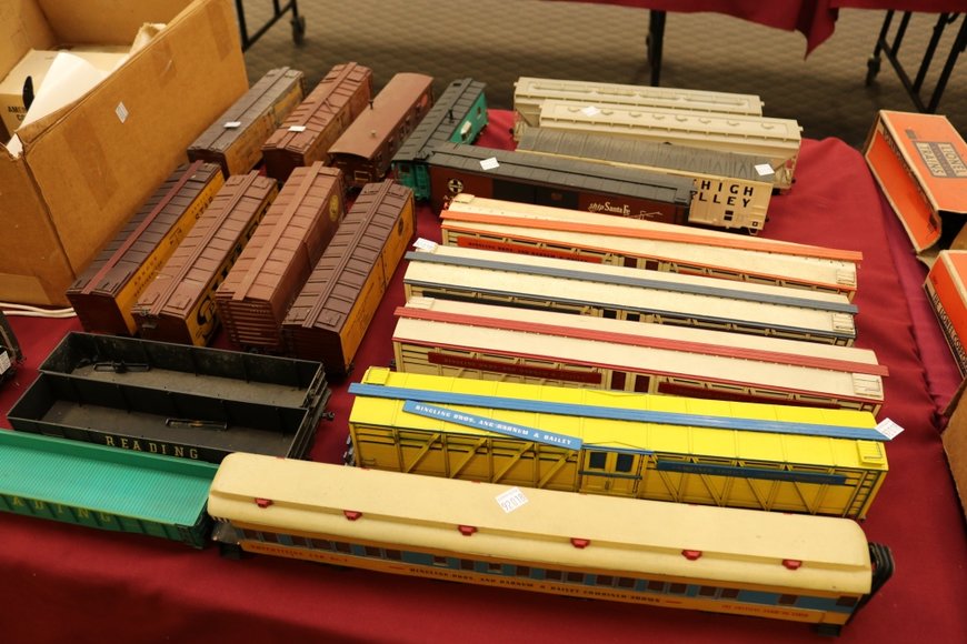 Image for Lionel Trains and Accessories - Offline Lots: 5-16-19