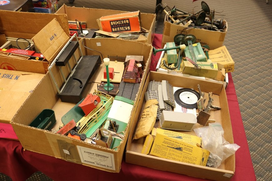 Image for Lionel Trains and Accessories - Offline Lots: 5-16-19