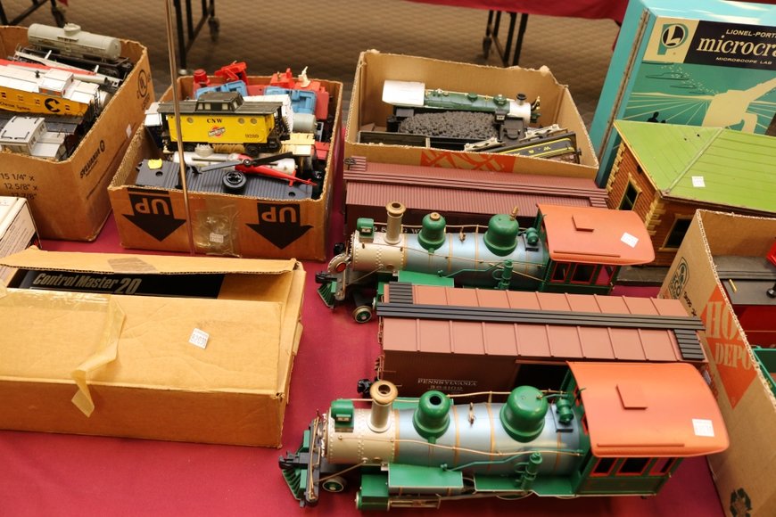 Image for Lionel Trains and Accessories - Offline Lots: 5-16-19