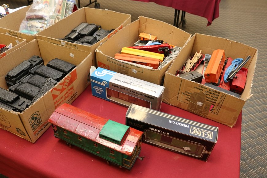 Image for Lionel Trains and Accessories - Offline Lots: 5-16-19