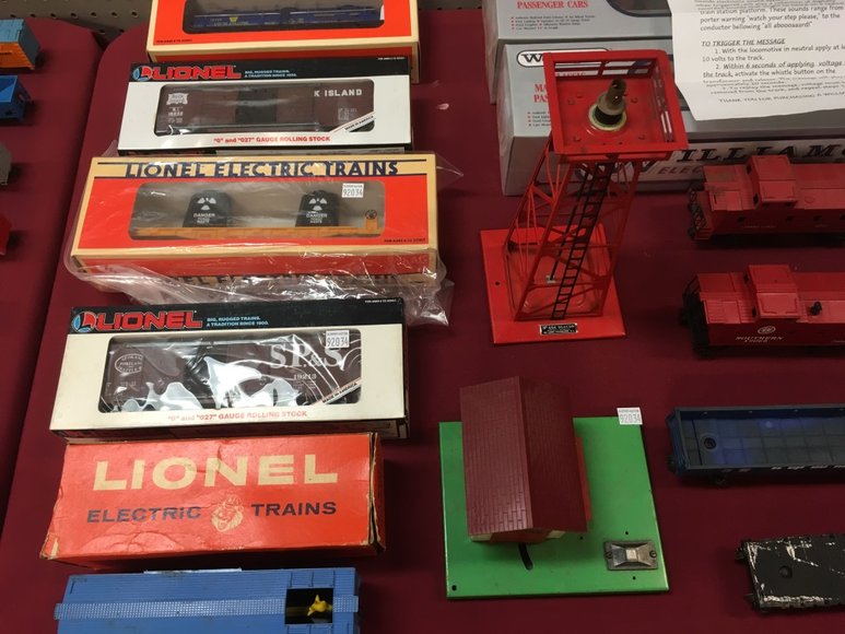 Image for Lionel Trains and Accessories - Offline Lots: 5-16-19