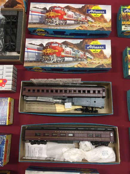 Image for Lionel Trains and Accessories - Offline Lots: 5-16-19
