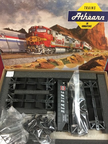 Image for Lionel Trains and Accessories - Offline Lots: 5-16-19