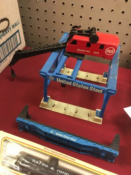 Image for Lionel Trains and Accessories - Offline Lots: 5-16-19