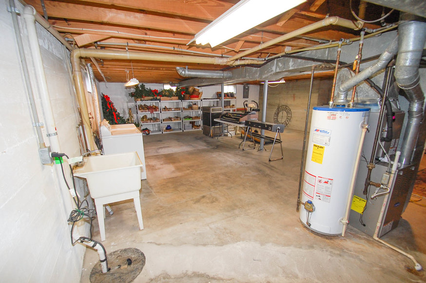 Image for Absolute Real Estate Auction in Douglass Hills