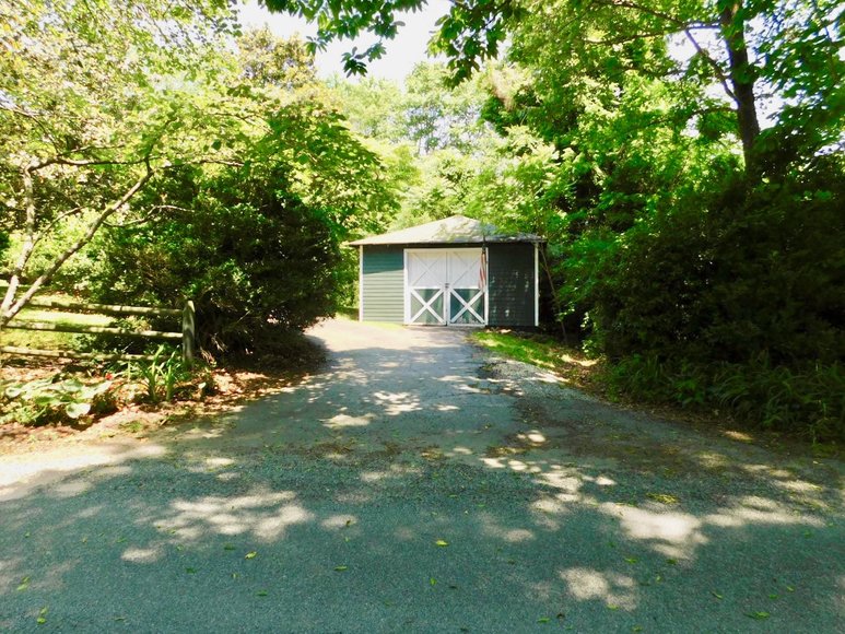 Image for Charming 3 BR/1 BA Home on 2 +/- Gorgeous Acres....Only 15 Miles from Charlottesville  & Close to Wineries!!