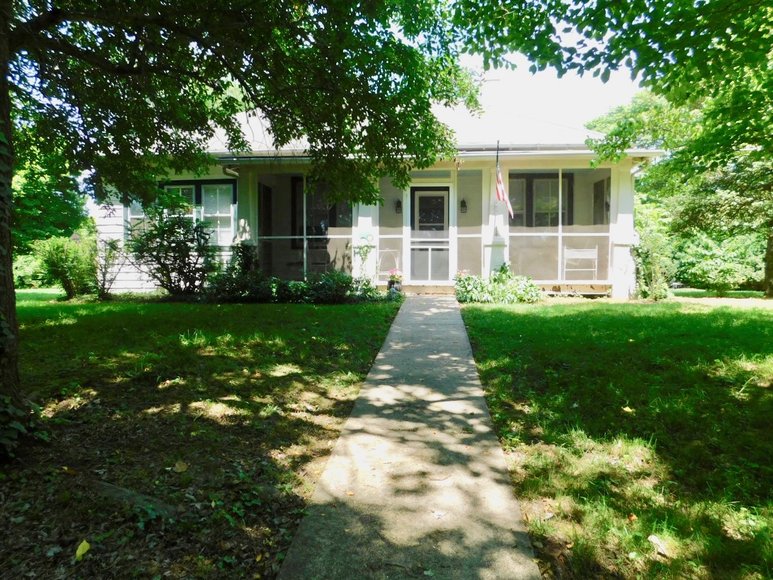 Image for Charming 3 BR/1 BA Home on 2 +/- Gorgeous Acres....Only 15 Miles from Charlottesville  & Close to Wineries!!