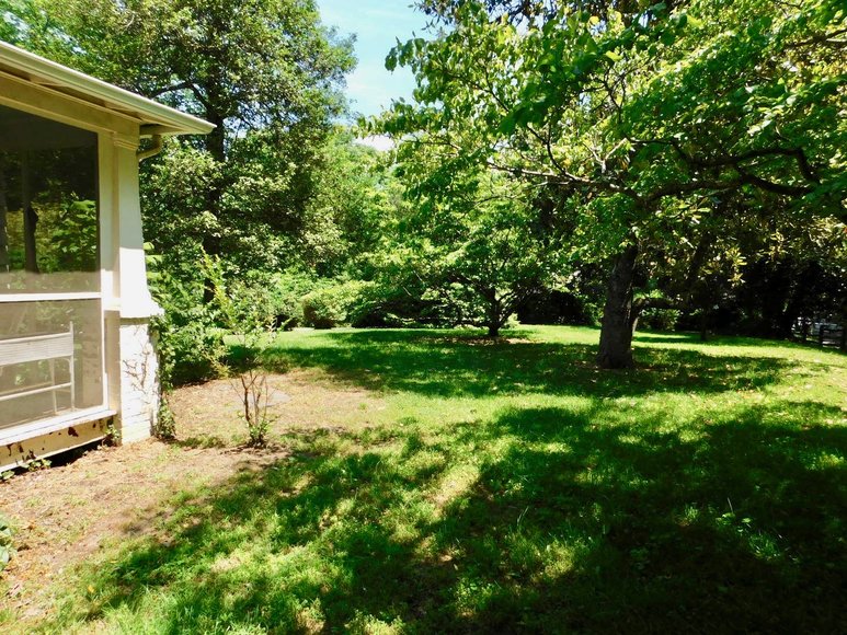 Image for Charming 3 BR/1 BA Home on 2 +/- Gorgeous Acres....Only 15 Miles from Charlottesville  & Close to Wineries!!