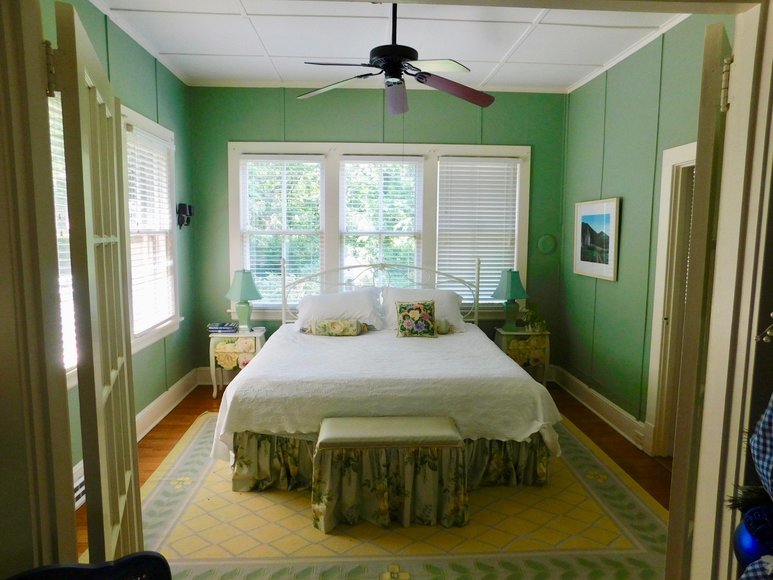 Image for Charming 3 BR/1 BA Home on 2 +/- Gorgeous Acres....Only 15 Miles from Charlottesville  & Close to Wineries!!