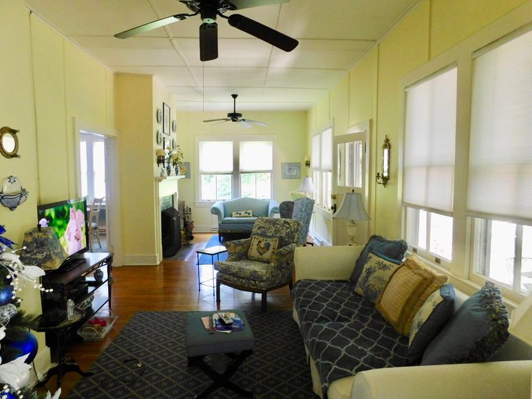 Image for Charming 3 BR/1 BA Home on 2 +/- Gorgeous Acres....Only 15 Miles from Charlottesville  & Close to Wineries!!