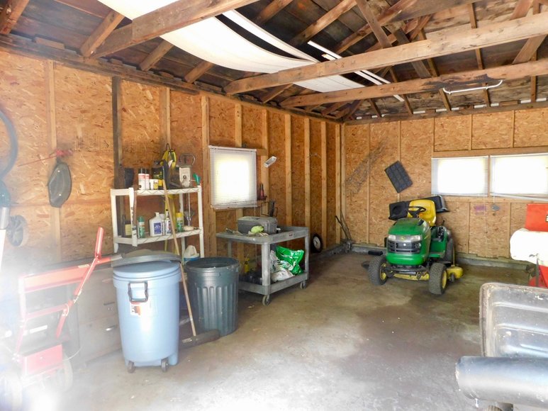 Image for Charming 3 BR/1 BA Home on 2 +/- Gorgeous Acres....Only 15 Miles from Charlottesville  & Close to Wineries!!