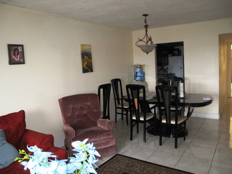 Image for US Bankruptcy Auction of 8 Residential Condominiums in the Beverly Building