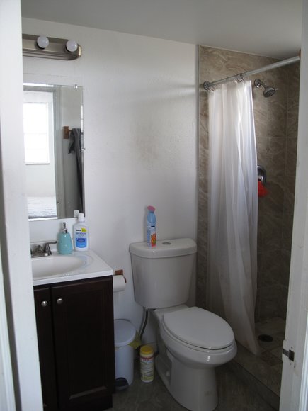 Image for US Bankruptcy Auction of 8 Residential Condominiums in the Beverly Building