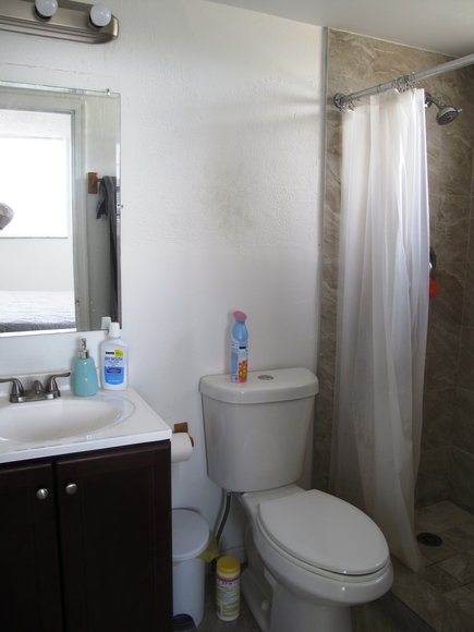 Image for US Bankruptcy Auction of 8 Residential Condominiums in the Beverly Building