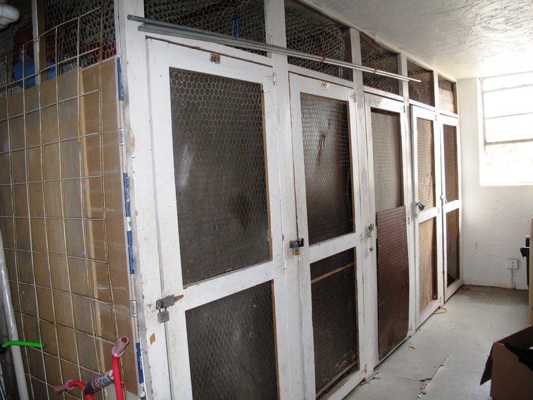 Image for US Bankruptcy Auction of 8 Residential Condominiums in the Beverly Building